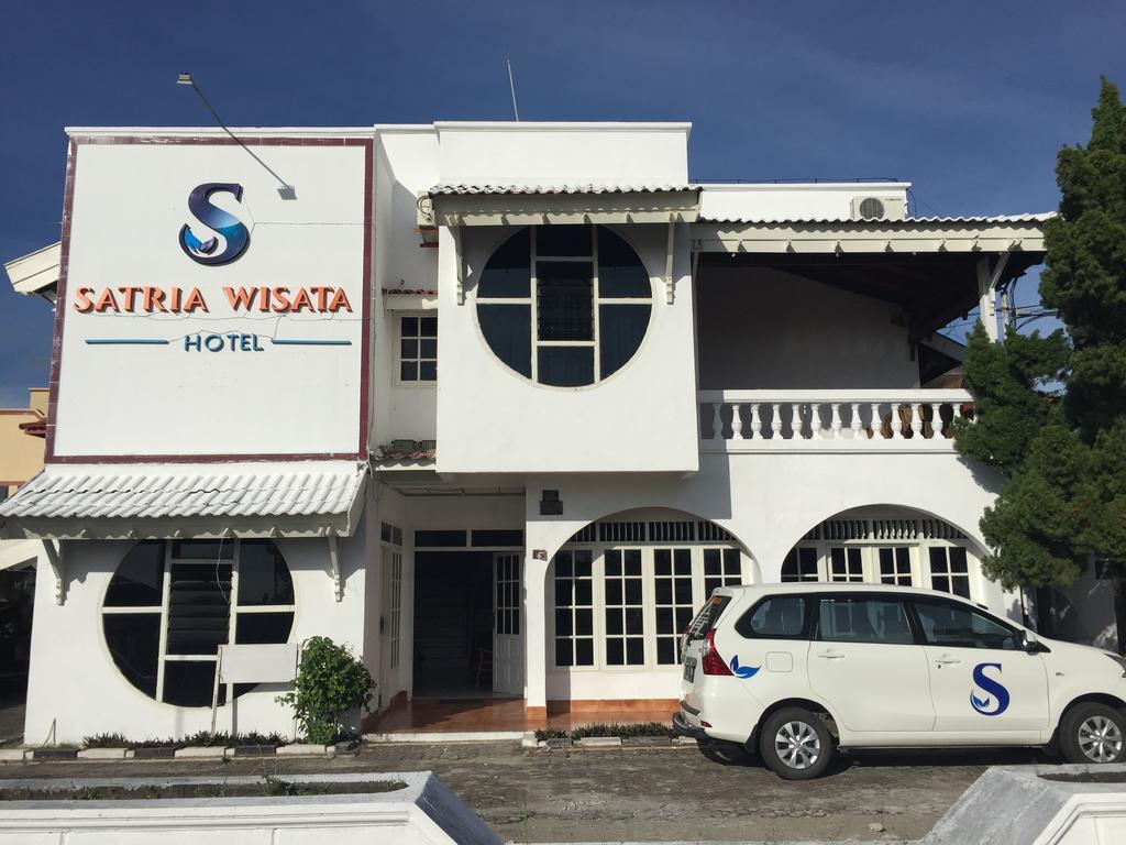 Satria Wisata Hotel Pare-Pare Ngoại thất bức ảnh